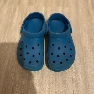 Boys crocs